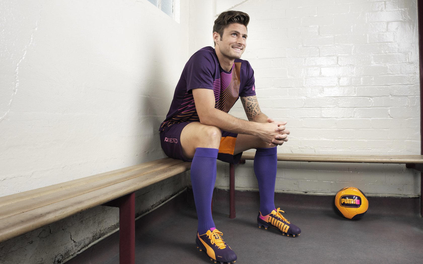 Scout新星出色防守表现突出,切尔西前途光明!赛场气氛高涨