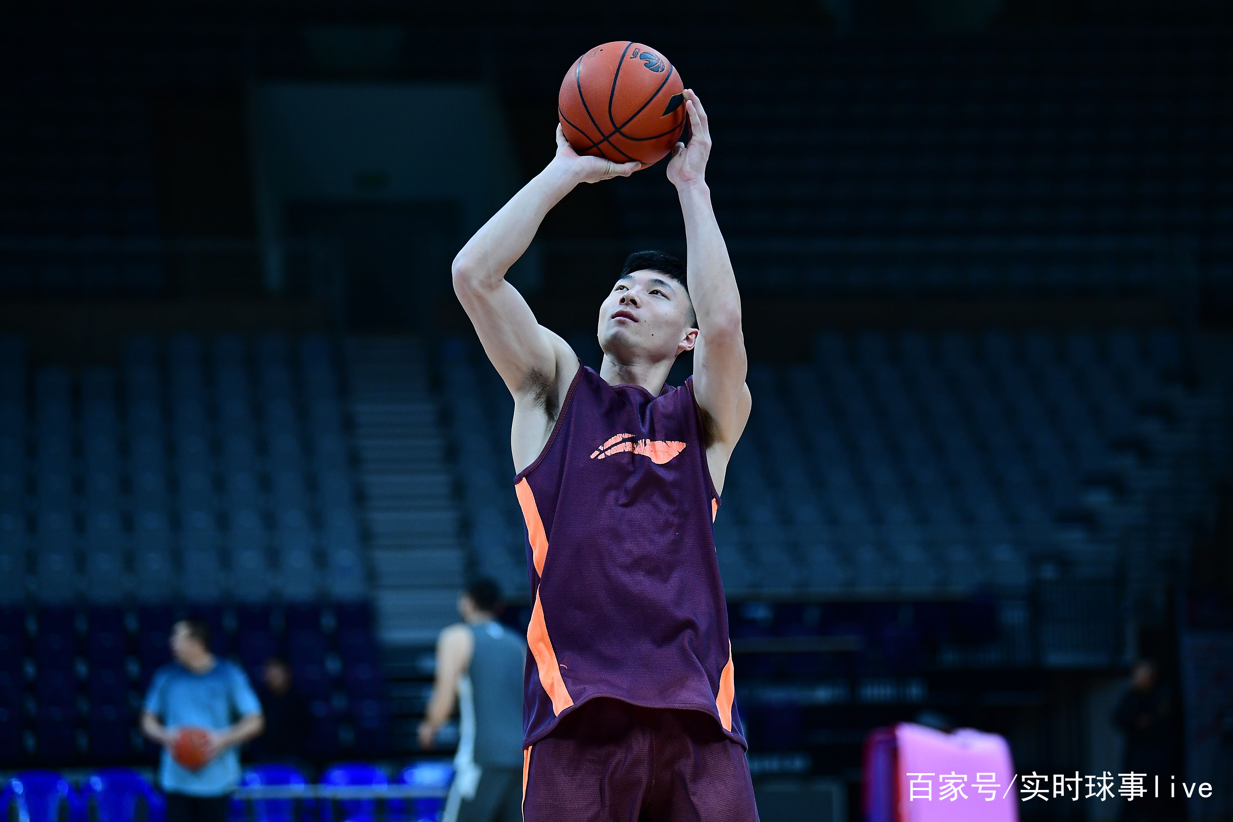 周末世锦赛前瞻:郭艾伦伤情更新,拜仁慕尼黑冲击连败纪录的简单介绍 周末世锦赛前瞻:郭艾伦伤情更新,拜仁慕尼黑冲击连败纪录的简单介绍